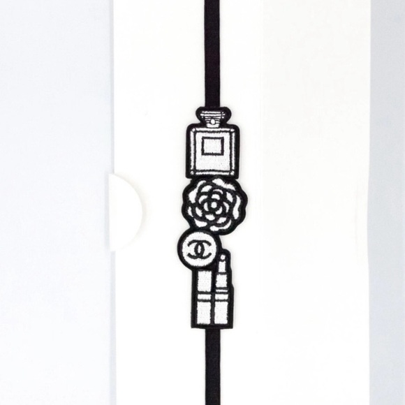 CHANEL Beauty Collection Embroidered Elastic Band Bookmark, Bracelet or Choker - Picture 2 of 8